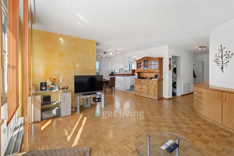 Familienfreundliche helle Wohnung am Rande von Dällikon (3)