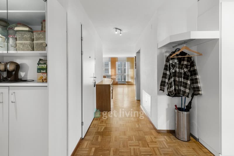Familienfreundliche helle Wohnung am Rande von Dällikon (9)