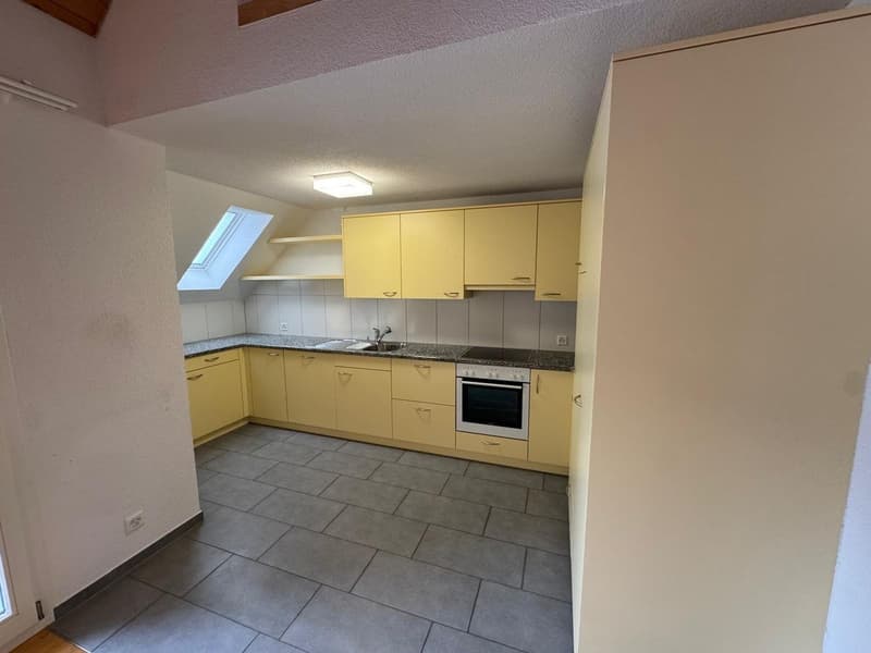 Moderne 4.5-Zimmer-Maisonette-Wohnung in idyllischer Lage (10)