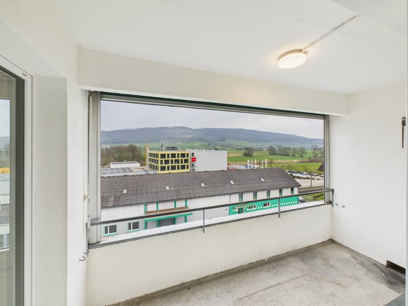 LICHTDURCHFLUTETE WOHNUNG MIT WEITSICHT UND OPTIMALER ANBINDUNG (7)