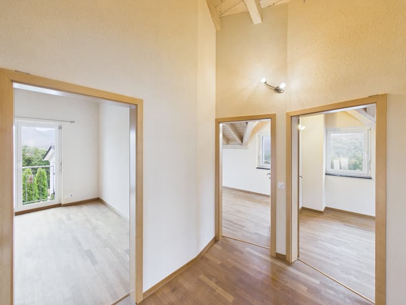 Ein Haus mit Charakter. Ein Ausblick zum Bleiben. (7)