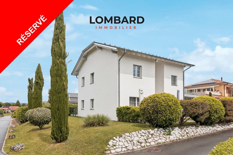 ***RÉSERVÉ*** Spacieuse villa individuelle avec vue sur le lac et piscine (1)