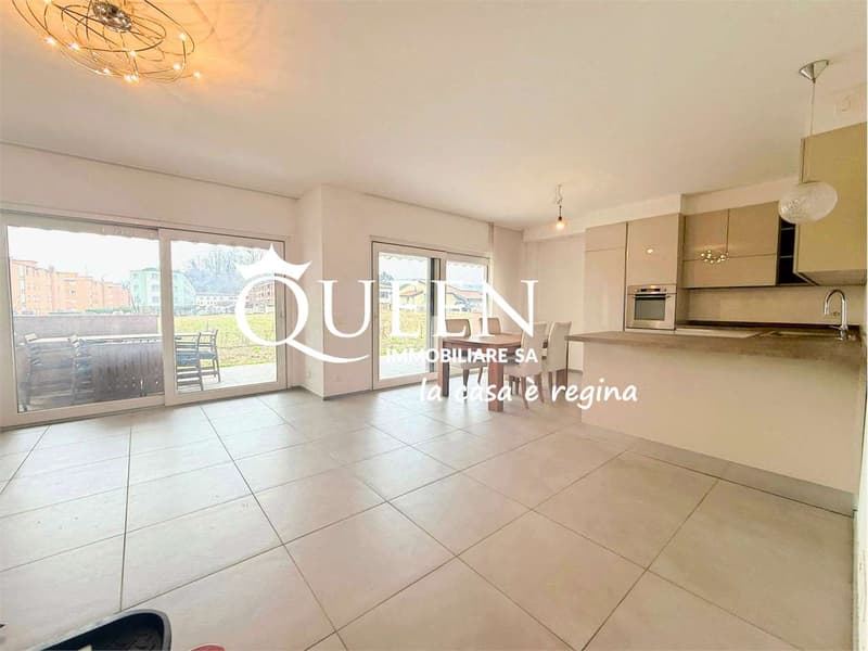 Stabio: moderno appartamento 4.5 locali, 138 mq. con giardino, in zona (2)