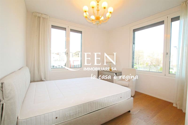 Lugano-Cassarate: lussuoso 4.5 locali, 150 mq., loggia , vista lago (9)