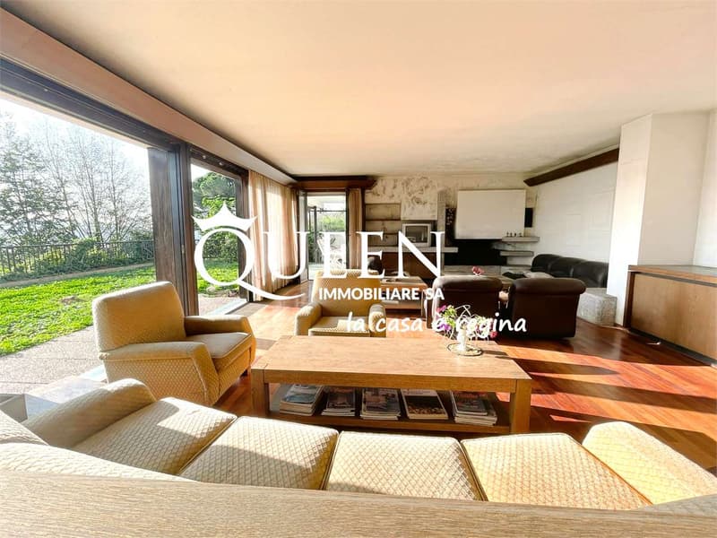 Morbio Inferiore: villa 10.5 loc., 513 mq, da ristrutturare, terreno, (10)