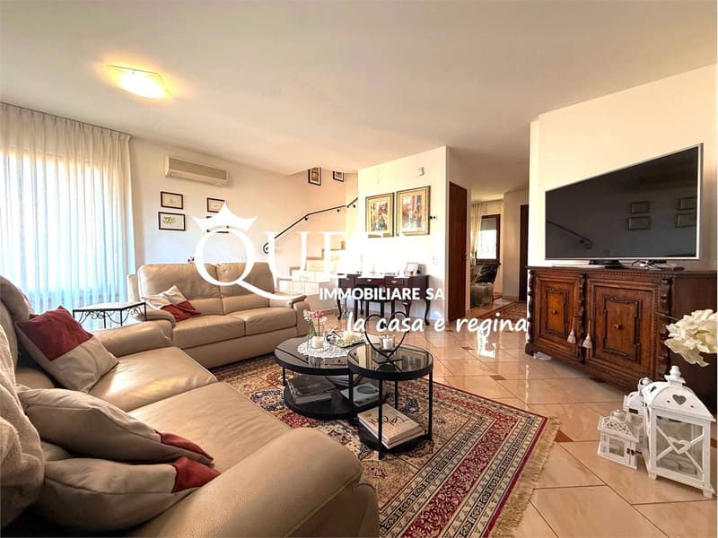 Morbio Inferiore: casa 5.5 locali con giardino e piscina condominiale (3)