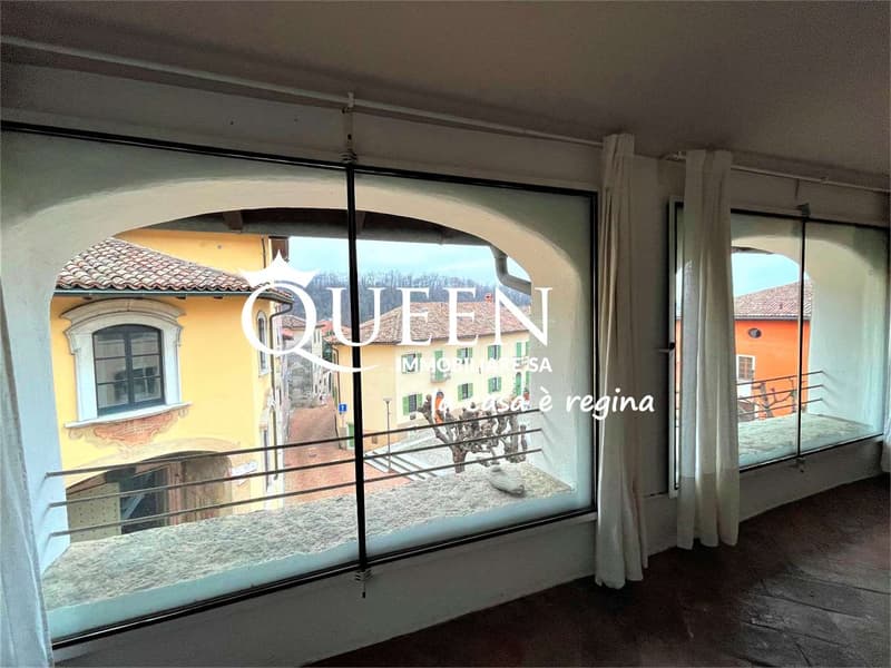 Arzo: maison charmante con due appartamenti, 6.5 locali, 196 mq, nel n (3)