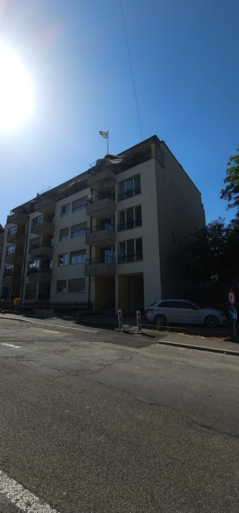 Strassenfassade