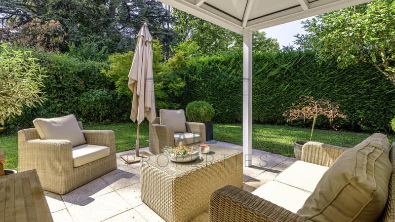 VÉSENAZ - VILLA INDIVIDUELLE AVEC 4 CHAMBRES À COUCHER (2)