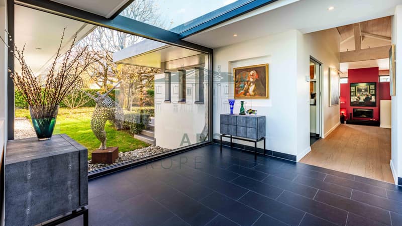 VESSY - CHARMANTE MAISON D'ARCHITECTE AVEC PISCINE (2)