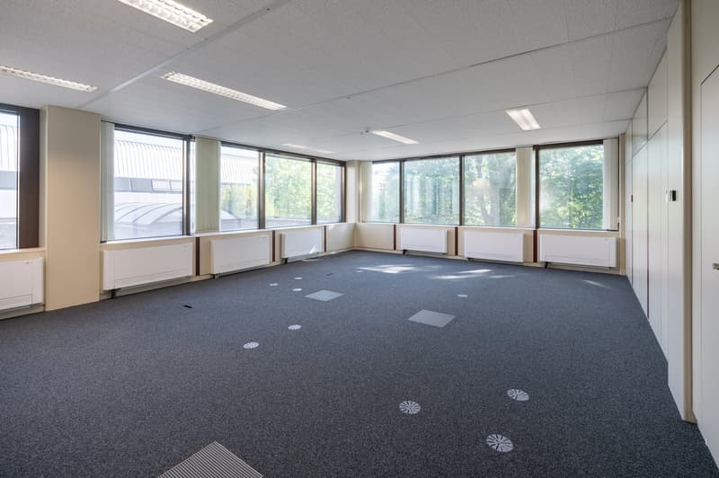 Moderne Büroflächen an attraktiver Lage in Belp nähe Flughafen (4)