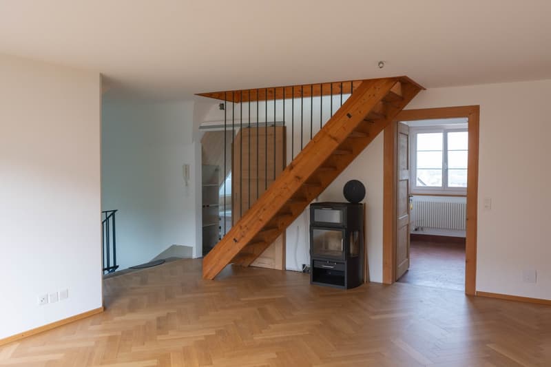 Wohnen mit Weitblick und besonderem Charme – 5.5-Zimmer-Duplex an bester Lage im Spiegel (8)