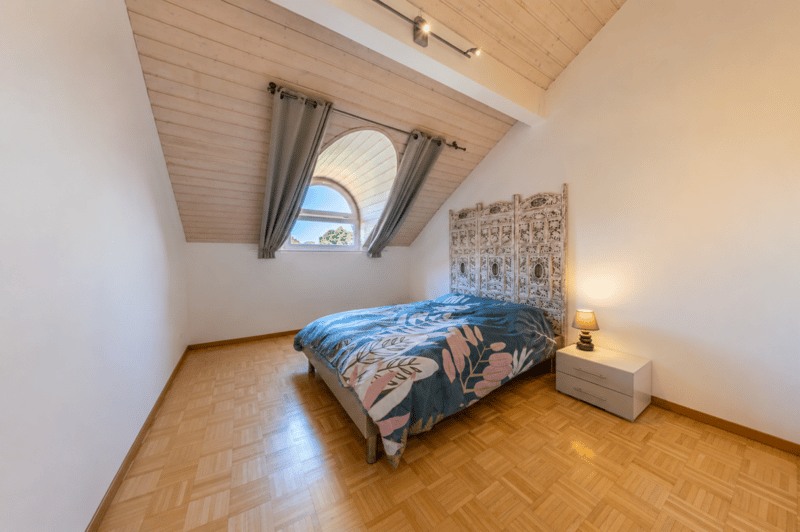 JOLI DUPLEX DE 4 PIECES AVEC BALCON (7)