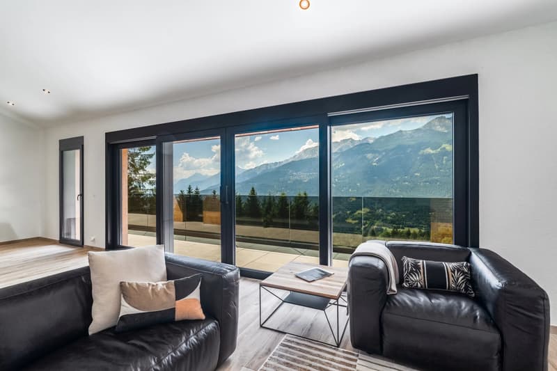 New chalet in Crans-Montana with panoramic views. (6)