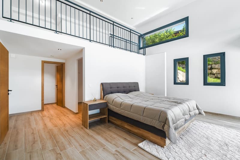 New chalet in Crans-Montana with panoramic views. (10)