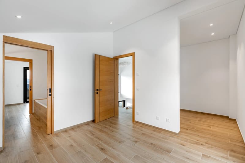Contemporary elegance in Lens with a spectacular mountain panorama (12)