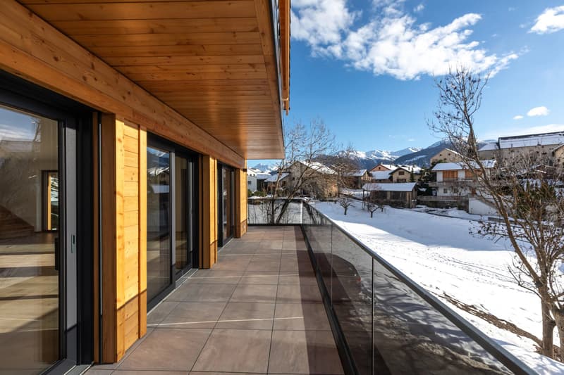 Chalet in Lens where contemporary comfort meets the art of alpine living (3)