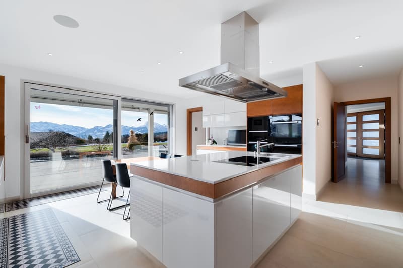 Prestigious residence with open panoramic views over the Gruyère region (7)