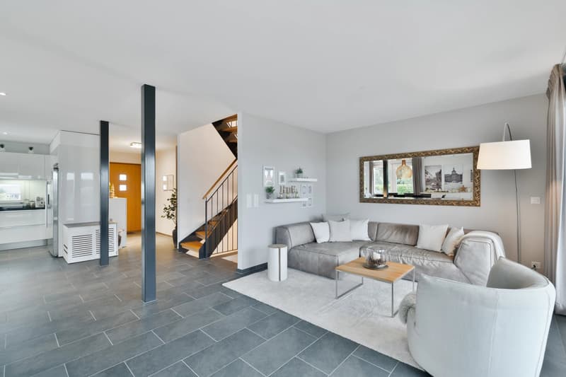 Elegant Semi-Detached Villa with Panoramic Views of the Lake and the Alps (7)