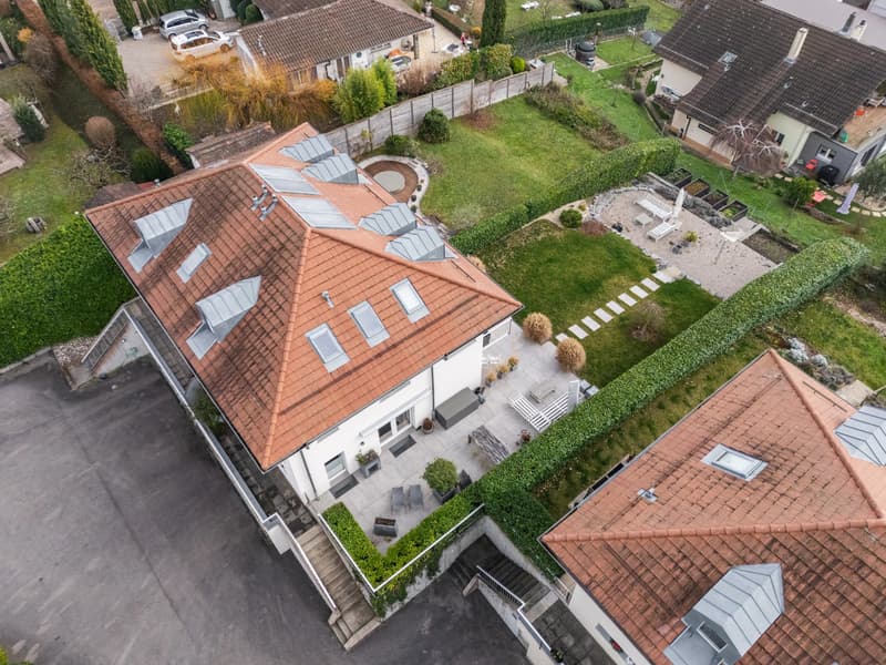 Elegant Semi-Detached Villa with Panoramic Views of the Lake and the Alps (2)