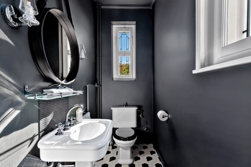 An exceptional residence close the lake (13)
