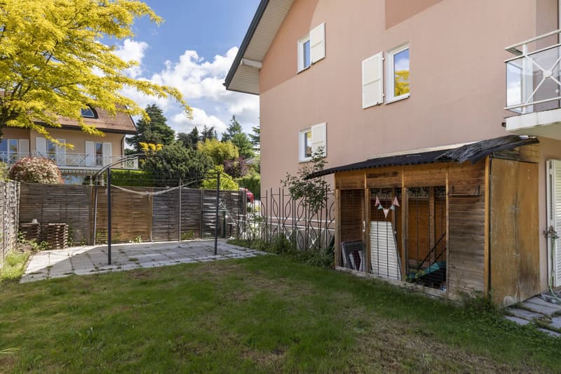 7.5-room villa at the end of a double cul-de-sac, set in an exceptionally peaceful residential environment (11)