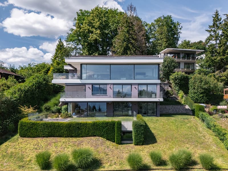 Exceptional Contemporary Villa with Panoramic Views over Lake Geneva and the Alps (13)
