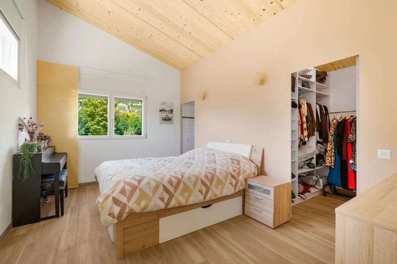 Detached 7.5-Room Villa with Stunning Views of the Haut de Cry (6)