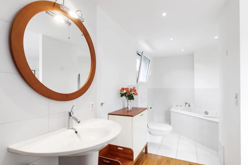 Appartement de 4.5 pièces occupant un étage complet à Saint-Sulpice (6)