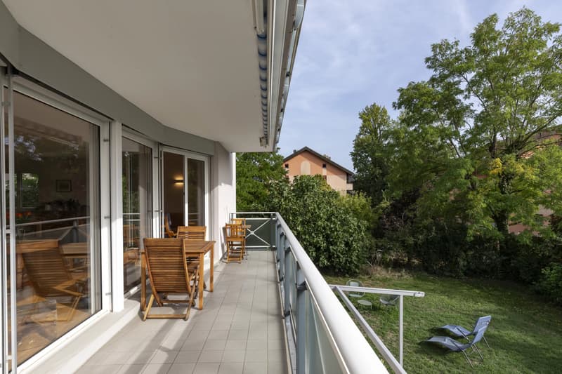 Appartement de 4.5 pièces occupant un étage complet à Saint-Sulpice (11)