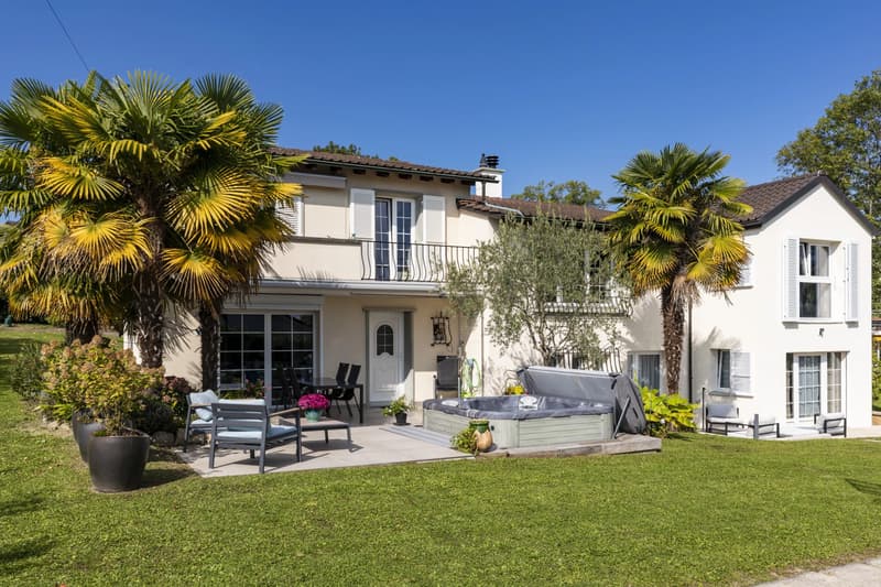 Charming villa in Lonay (2)