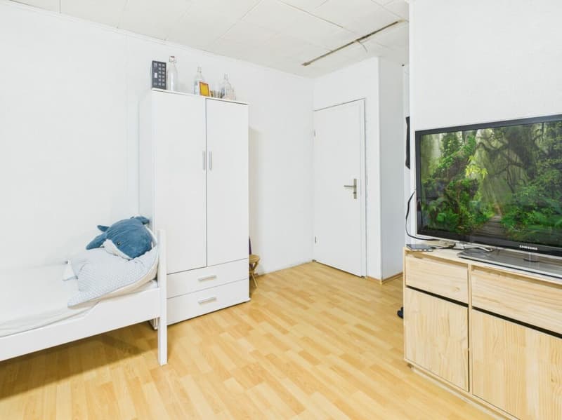 Well-maintained office on two floors on Feldbergstrasse (4)