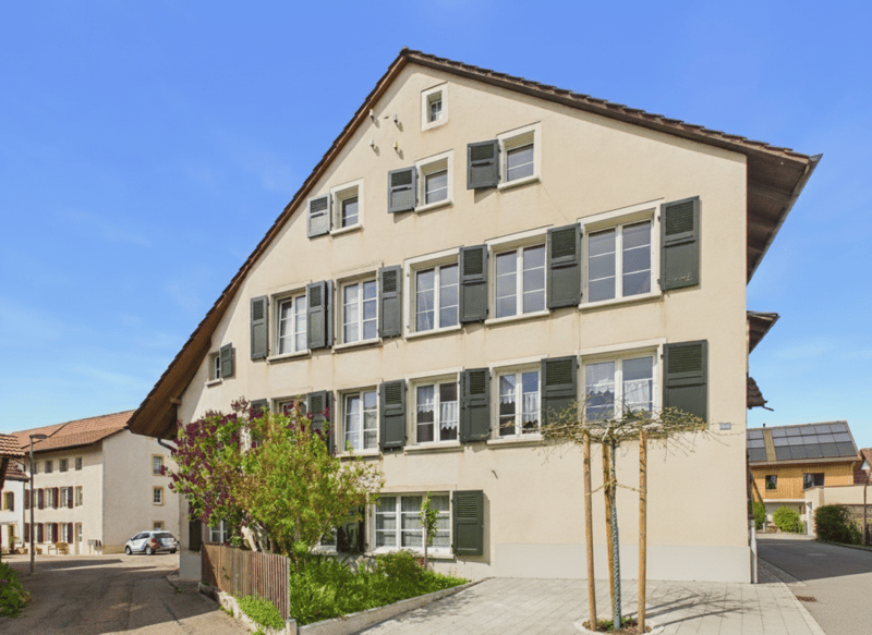 Charmantes Bauernhaus mitten im Dorfkern (1)