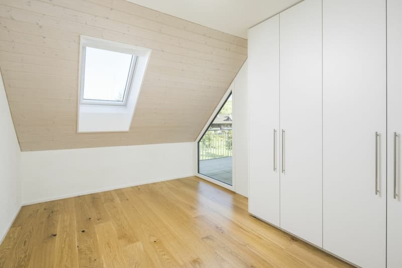 Traumhafte 3.5 Zimmer-Wohnung mit Galerie und Balkon (9)
