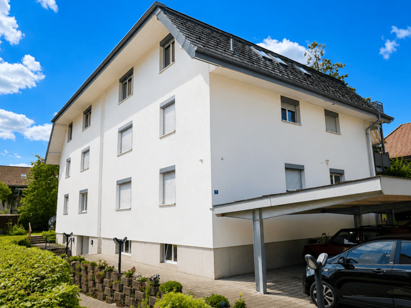 Grosszügige Dachwohnung in ruhiger Lage mit grossem Balkon (14)