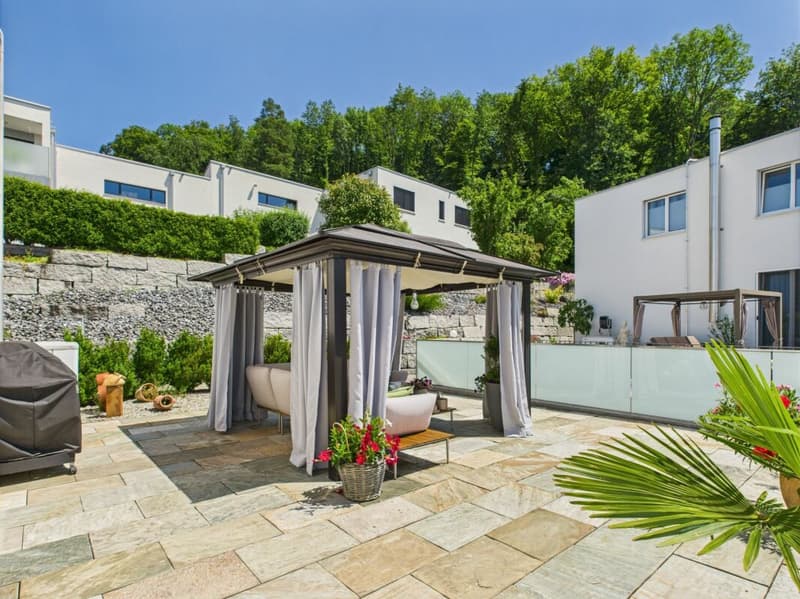 Modernes Einfamilienhaus an guter Lage (1)