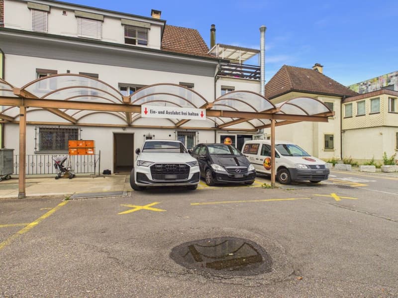 Charmantes Wohn- und Geschäftshaus in Schöftland (2)