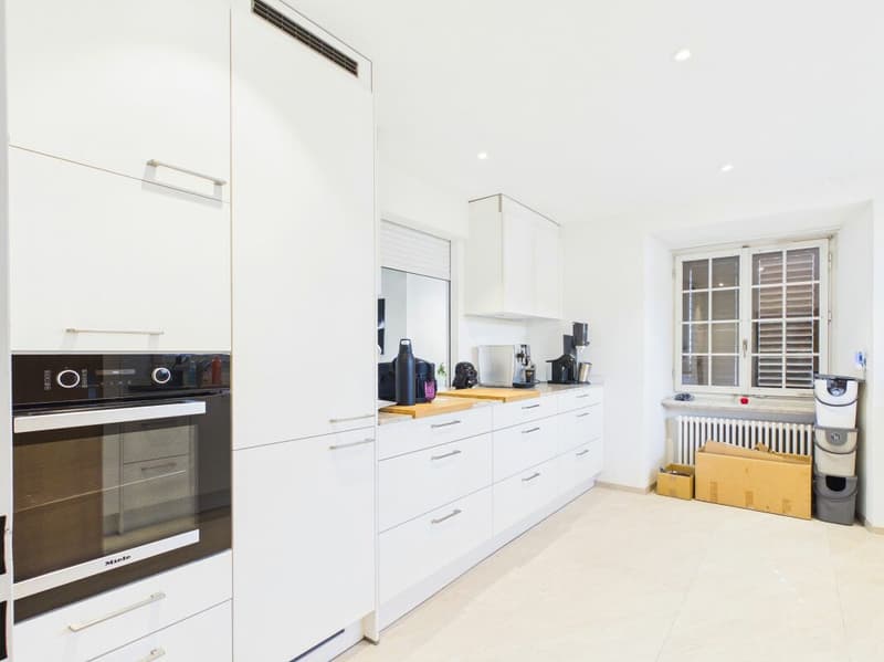Grosszügige 5.5-Zimmer-Maisonette mit 177 m² und zwei Balkonen (3)
