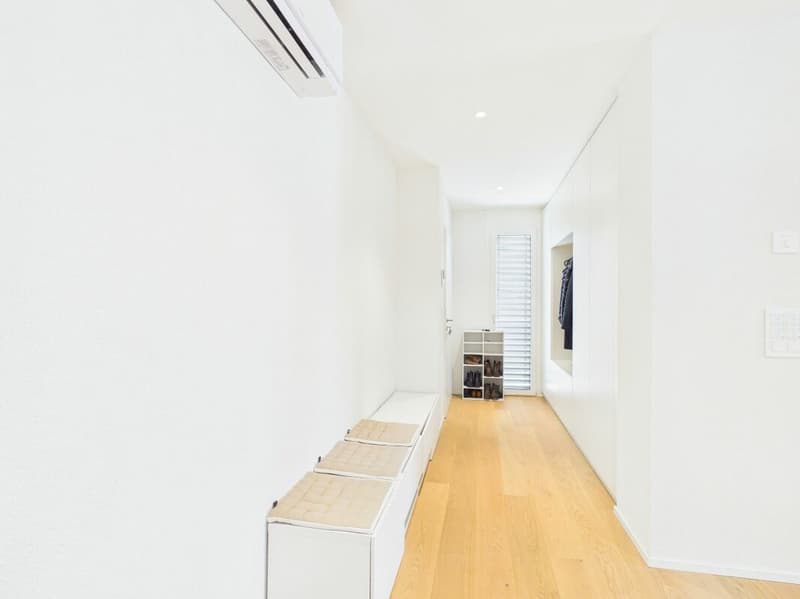 Exklusive 3.5-Zimmer-Attikawohnung mit grosszügigen Aussenflächen in Binningen (18)
