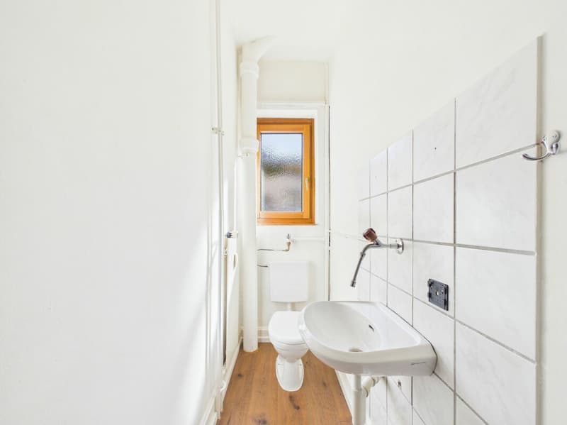 Seltene Gelegenheit! Mehrfamilienhaus mit 9 Wohnungen und Restaurant & Bar (9)