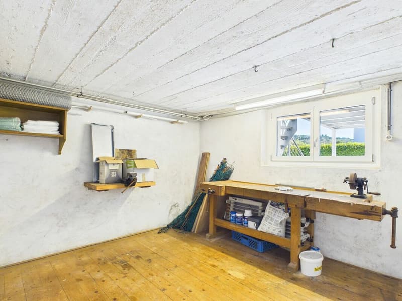 Charmantes Einfamilienhaus mit grossem Garten und ausgebautem Dachstock (17)