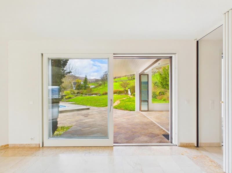 Luxuriöse Villa mit unverbaubarer Aussicht und viel Privatsphäre in Frenkendorf (11)