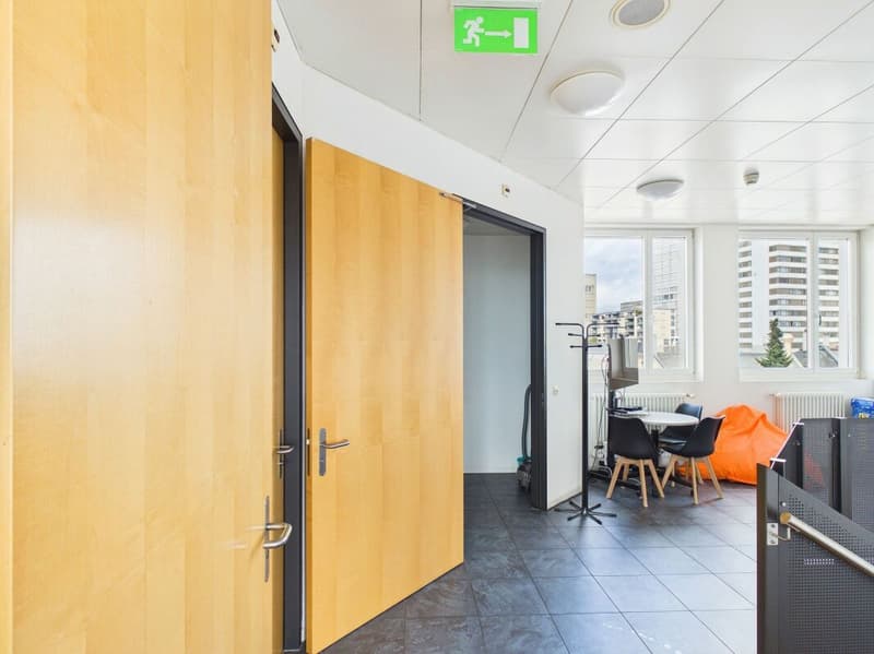 Bel espace spacieux à louer 240 m2 (8)