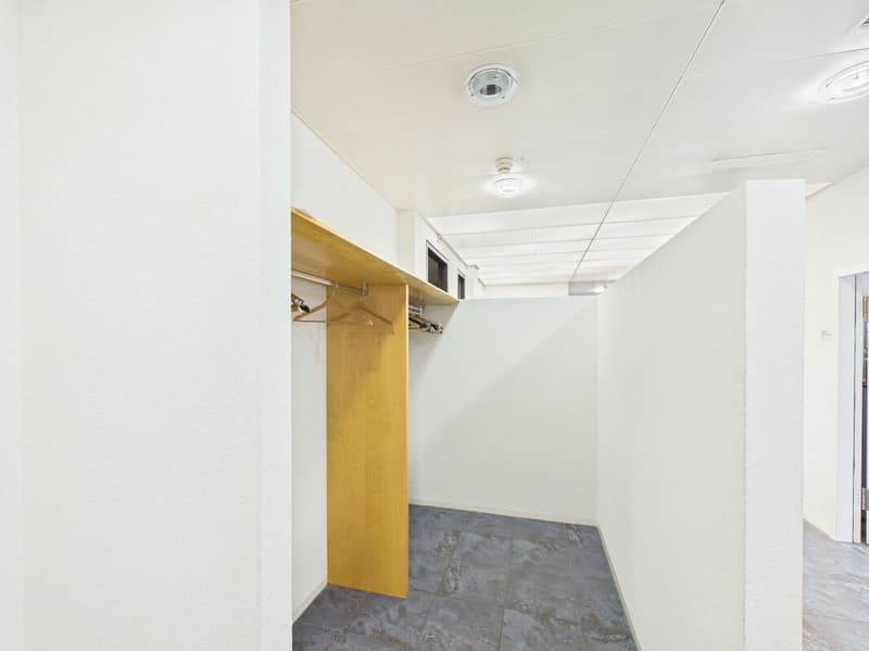 Spacieux bureaux à louer 120 m2 (5)