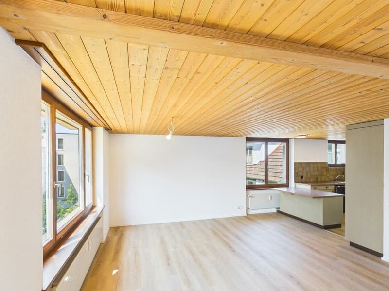 Zentrale Wohnung mit warmer Ausstattung in Sissach (3)