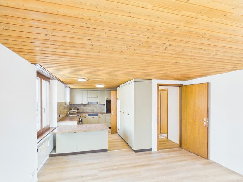 Zentrale Wohnung mit warmer Ausstattung in Sissach (1)