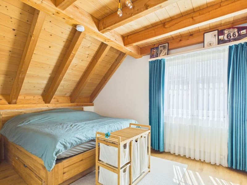 Grosszügige Maisonette Wohnung mit Balkon und Cheminée Kopie (10)