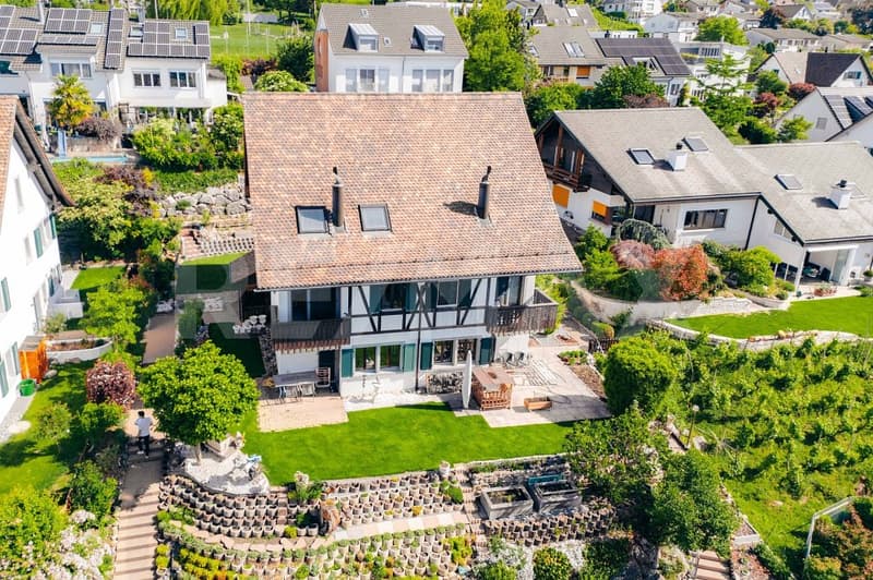 Perfekt für Familien Doppeleinfamilienhaus mit Garten und idealer Zentrumslage (3)