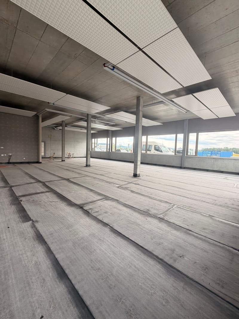 Showroom : surface modulable dès 248 m2 à Saint-Aubin (3)