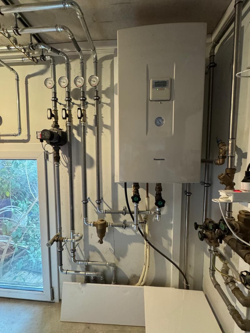 Villa indipendente con piscina, vista aperta e riservatezza assoluta (25)